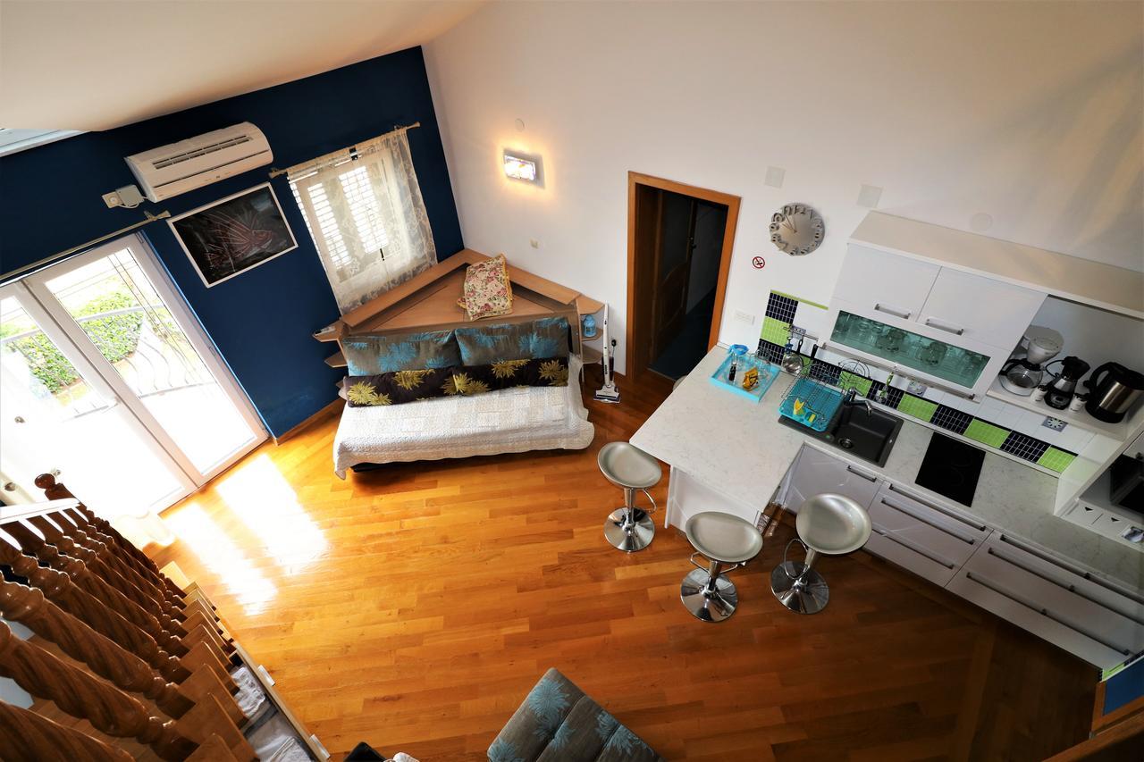 Malinska Center Apartment Exterior foto